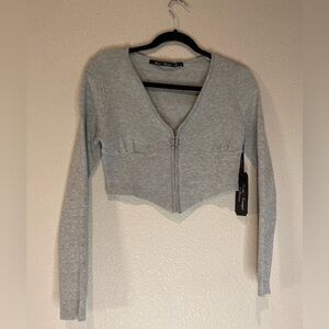 Roma Concept~NWT~Light Gray Cropped Zip-Up Ribbed Knit Top~Long Sleeve~Size M